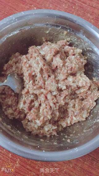 菜包子肉包子的做法步骤:2