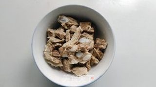 番茄排骨汤的做法步骤:3