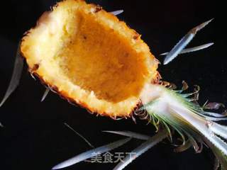 #鸡蛋美食#菠萝船蛋炒饭的做法步骤:2
