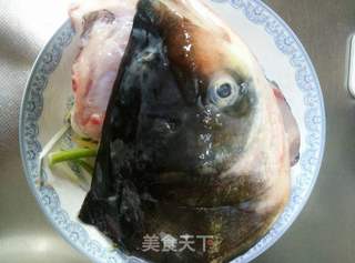 剁椒鱼头的做法步骤:6