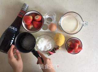 草莓夏洛特的做法步骤:10