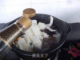 三鲜砂锅焖面的做法步骤:6