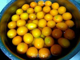 冰糖金桔的做法步骤:2