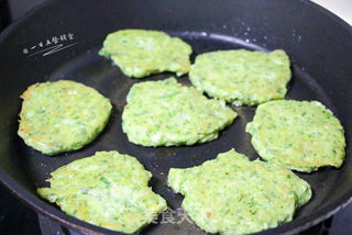 秋葵豆腐饼的做法步骤:5
