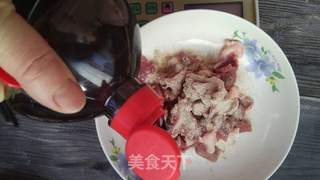 葱爆羊肉的做法步骤:3