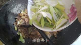 葱爆羊肉的做法步骤:13