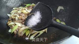 葱爆羊肉的做法步骤:14