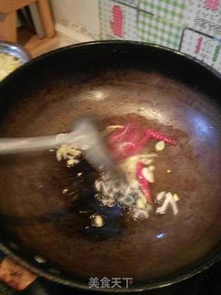 土豆丝盖饭的做法步骤：1