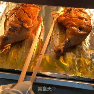 蜜汁烤全腿便当的做法步骤:5