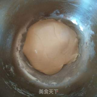 广式月饼的做法步骤:2