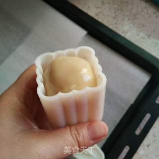 广式月饼的做法步骤:9