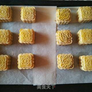 广式月饼的做法步骤:12