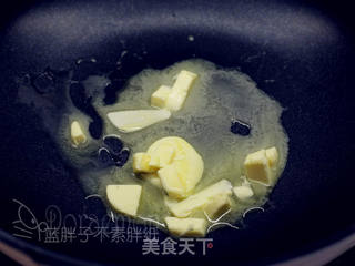 抹茶蔓越莓黄桃牛轧糖的做法步骤:4