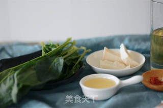 最佳组合菠菜菲达豆沙的做法步骤:2