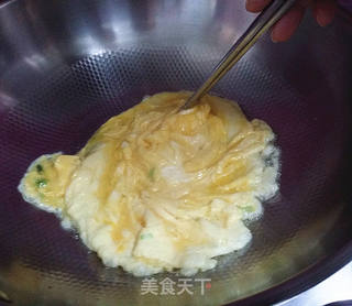 XO酱杂蔬蛋炒饭的做法步骤:5