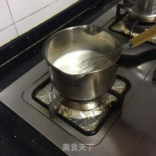 蒸鸡蛋牛奶布丁的做法步骤:2