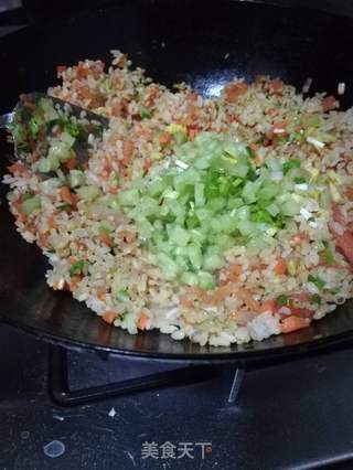 多彩蛋炒饭的做法步骤:9