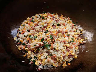 牛肉鸡蛋炒饭的做法步骤:6