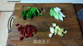 芋儿鸡(香芋乌鸡版)的做法步骤:9