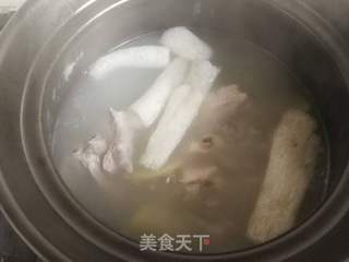 竹荪枸杞排骨汤的做法步骤:10