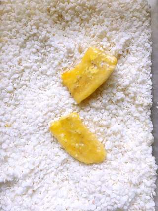 雪花脆皮香蕉的做法步骤:5