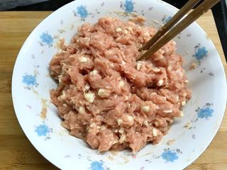 红烧狮子头的做法步骤:9