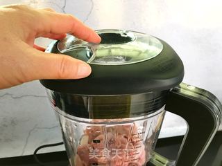 红烧狮子头的做法步骤:3