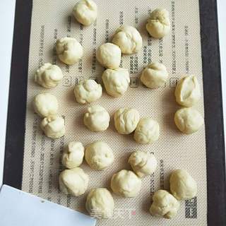 芝麻小餐包的做法步骤:7