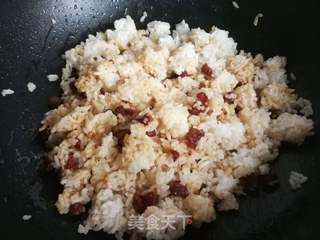 腊肠秋葵炒饭的做法步骤：5