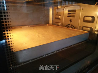 草莓奶油蛋糕卷的做法步骤:15