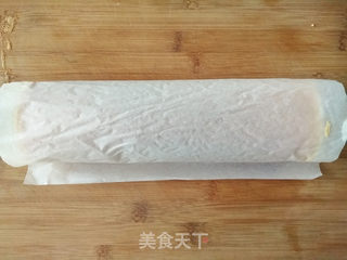 草莓奶油蛋糕卷的做法步骤:19