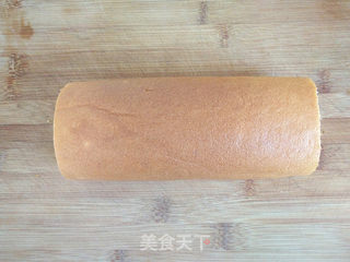 草莓奶油蛋糕卷的做法步骤:20