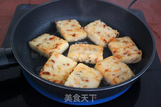 粤式新年早茶,广式鲜虾萝卜糕的做法步骤:16