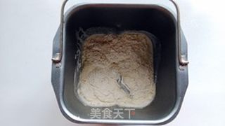 日式炼乳面包的做法步骤:2