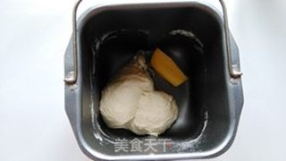 日式炼乳面包的做法步骤:3