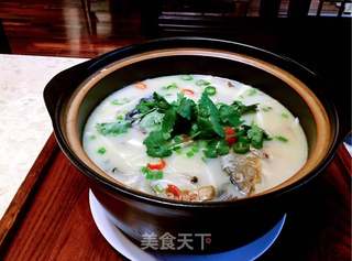 鲫鱼豆腐菌菇汤的做法步骤:9