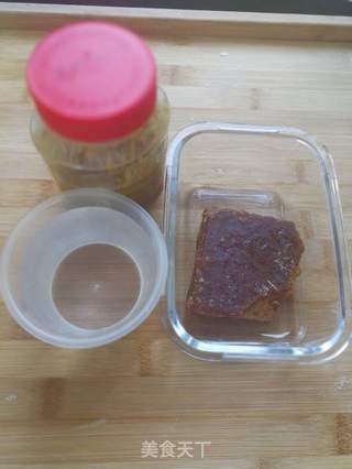 红糖麻酱花卷的做法步骤:2