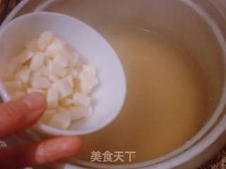 “粥”雪梨山药小米粥的做法步骤:6