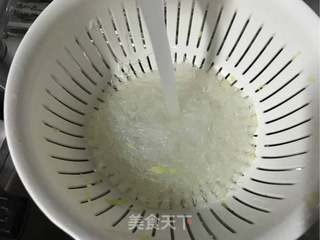 凉拌粉丝包菜丝的做法步骤:7