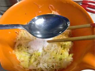 凉拌粉丝包菜丝的做法步骤:11