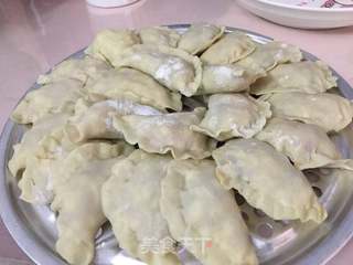 简简单单的白菜瘦肉饺的做法步骤:4