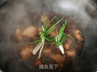草菇烧肉的做法步骤:12