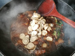 草菇烧肉的做法步骤:13