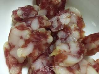 青瓜腊肠炒饭的做法步骤:3