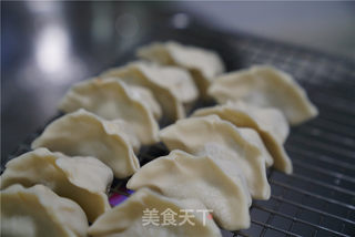 西兰花鲜肉饺子的做法步骤:8