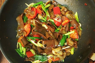 川味苕皮回锅肉的做法步骤:6