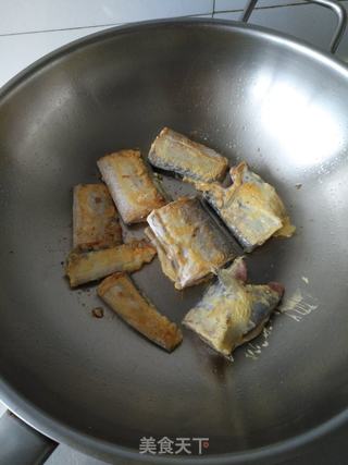 黄焖带鱼蒸碗的做法步骤:4