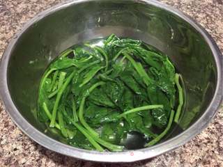 菠菜拌粉丝的做法步骤:5