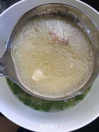 浓汤馄饨的做法步骤:11