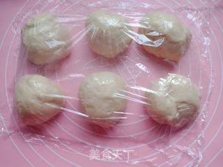 美味的香肠面包的做法步骤:3